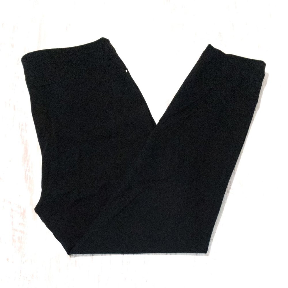 NWT FIGL Tapered Ankle Pants